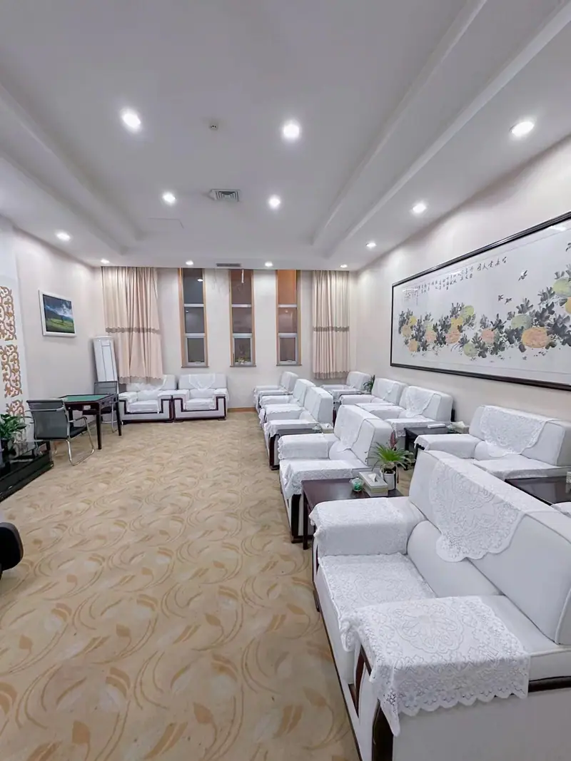 First and Business Class Lounge
